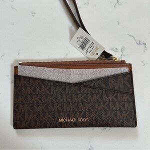 Michael Kors wristlet